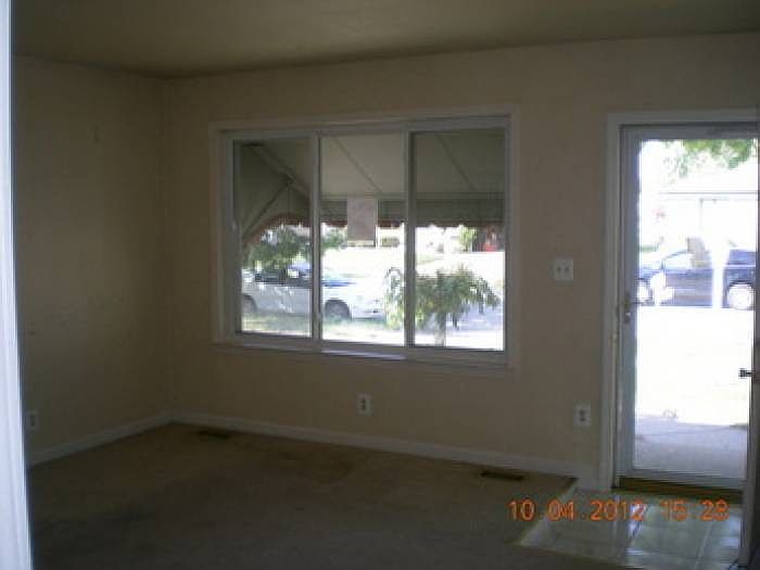 19120 Rosegarden St, Roseville, MI 48066 Zillow