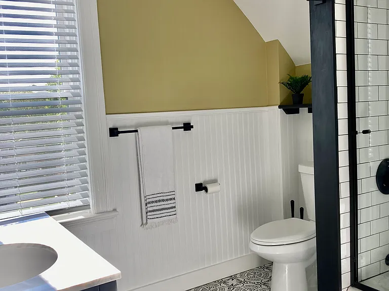 933 Main St #2 — Photo 11