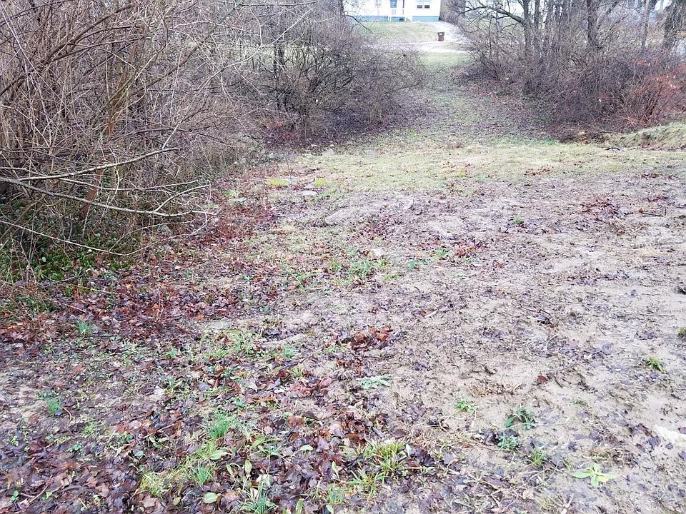 2nd image of 2037 6th Ave