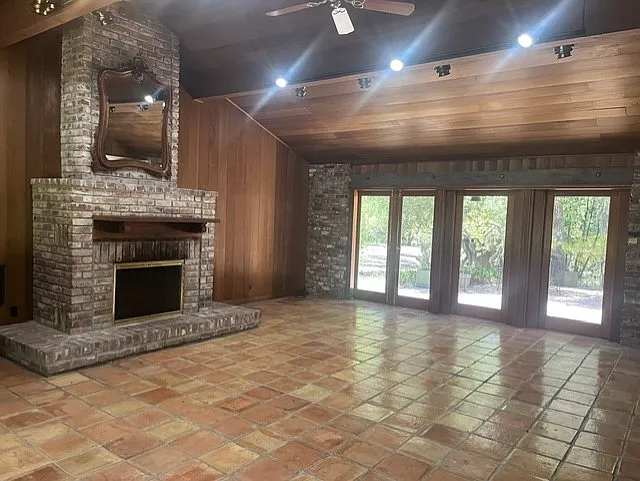 2340 Tice Valley Blvd — Photo 1