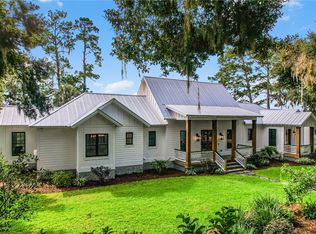 1231 Ridgeway Rd SE, Darien, GA 31305