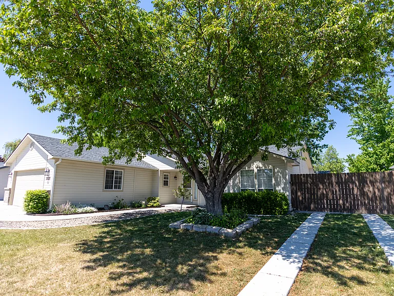 2938 W Elk Stream St — Photo 3