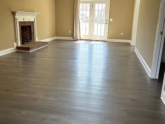 2nd image of 10 Pasture View Ct