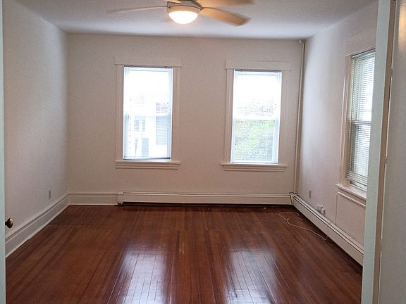 3rd image of 170 Beach 91 St #1