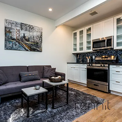 Rented by Rennit Inc. | media 25