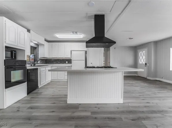 3627 Becerro Dr, Las Vegas, NV 89121