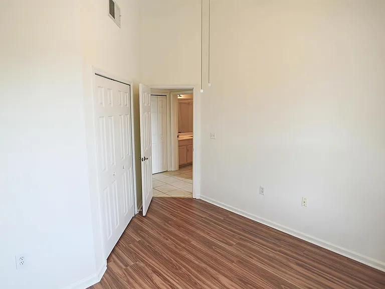 1603 Prestwick Pl — Photo 31