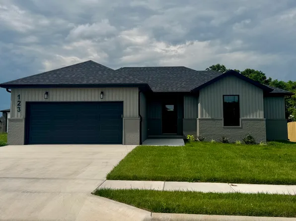 123 E Teakwood Avenue, Clever, MO 65631
