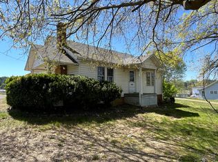 1005 Glendale Rd, Galax, VA 24333