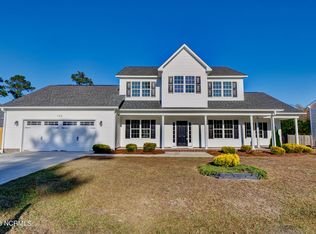 106 Ridgepath Ln, Hubert, NC 28539