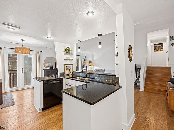 2nd image of 1201 Starkweather Ave #D