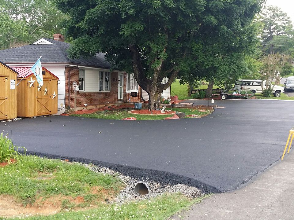 1st image of 1222 Dandridge Dr