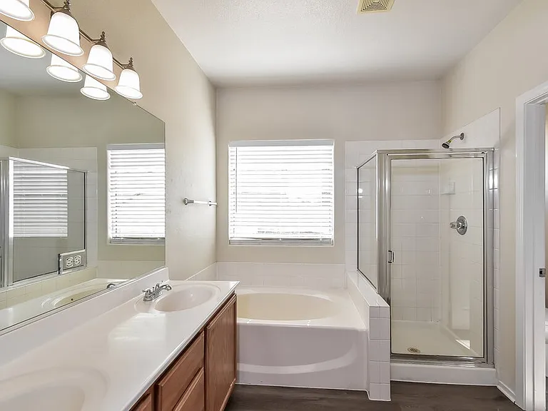 4924 White Jade St — Photo 12