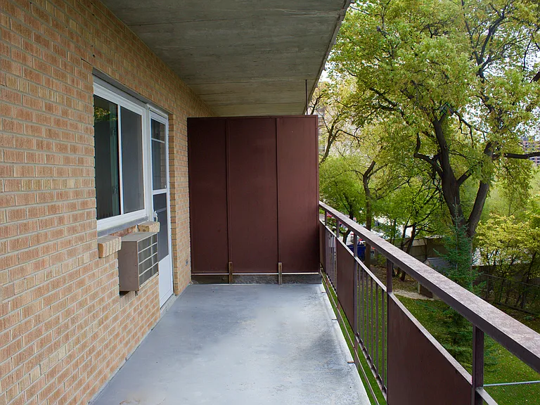595 River Ave — Photo 8
