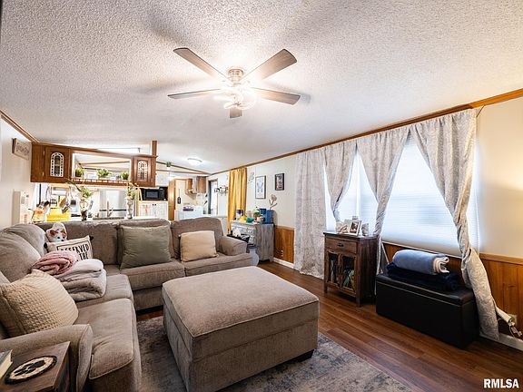 4th image of 113 Poplar Dr