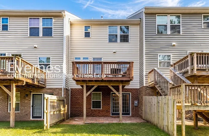 11612 Vicars Ridge Ln — Photo 13