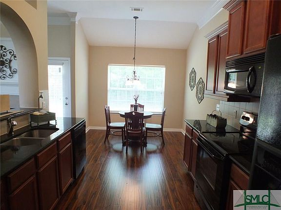 4th image of 349 Brighton Woods Dr