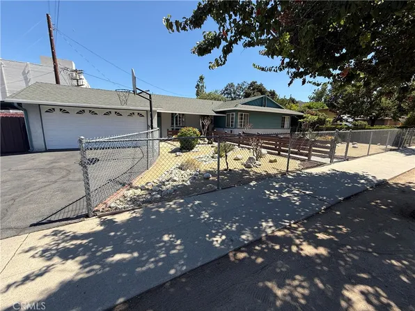 10430 McVine Ave, Sunland, CA 91040