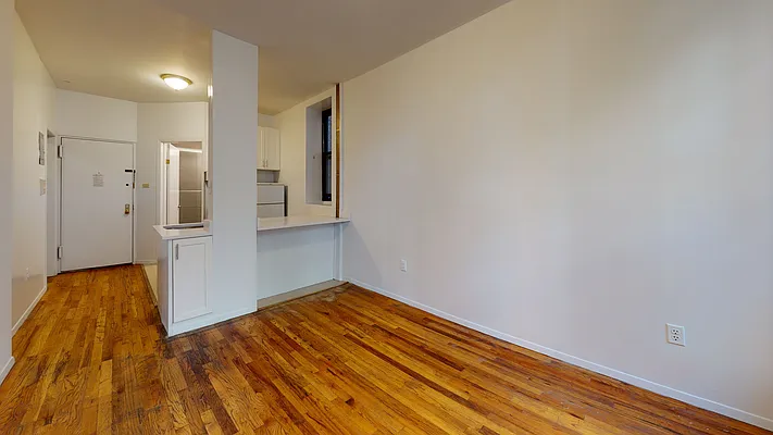 Rented by Bond New York | media 6