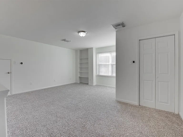 2410 Lakecrest Town Dr — Photo 23