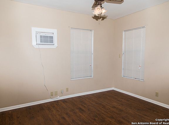 5th image of 111 S San Gabriel Ave