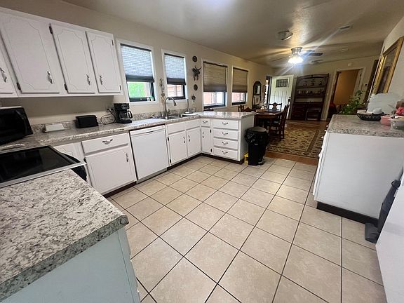 5th image of 865 Old Union Rd