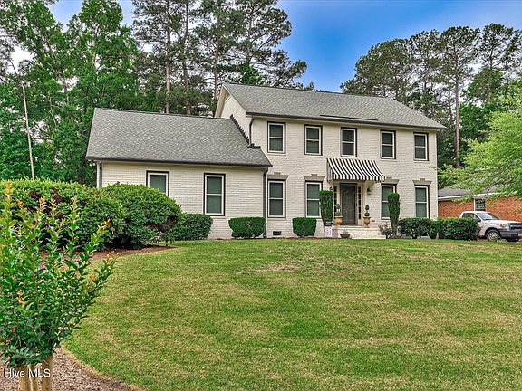 3rd image of 4594 Bedford Drive