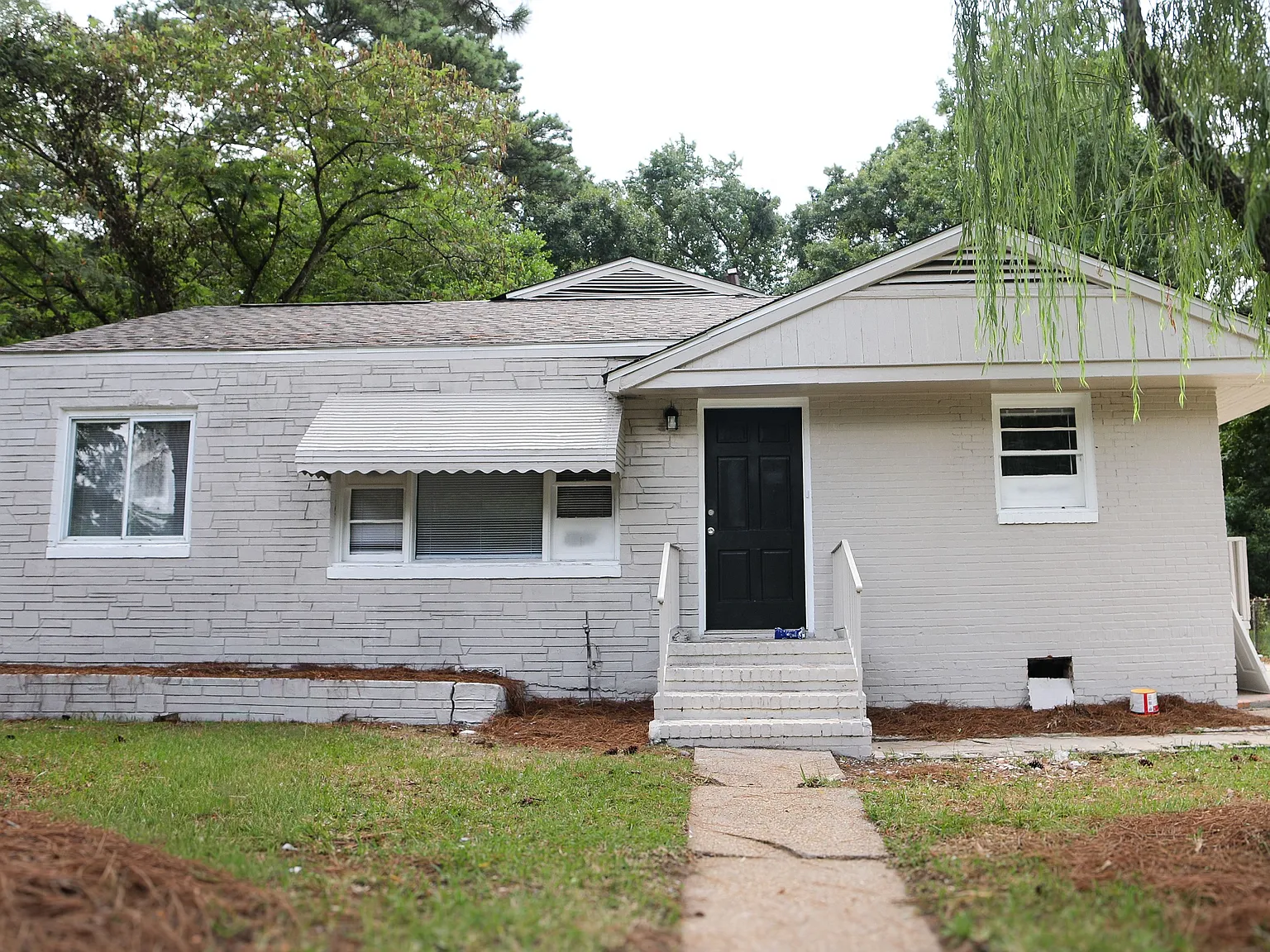 4 bed, 2.0 bath, 1806 sqft, $1,650 — Photo 1