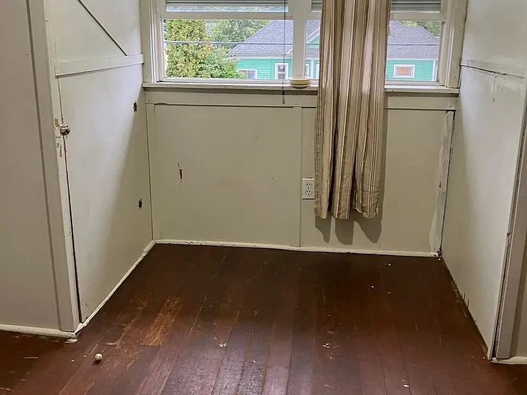 509 N Cle Elum St — Photo 13