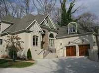 3342 Lake Boone Trl, Raleigh, NC 27607