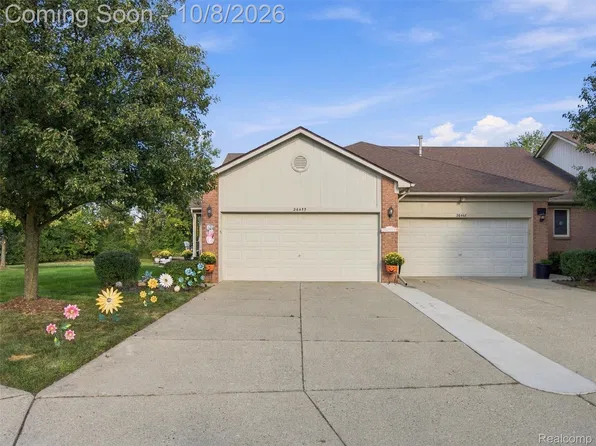 26455 Sanajo Ct, Chesterfield, MI 48051