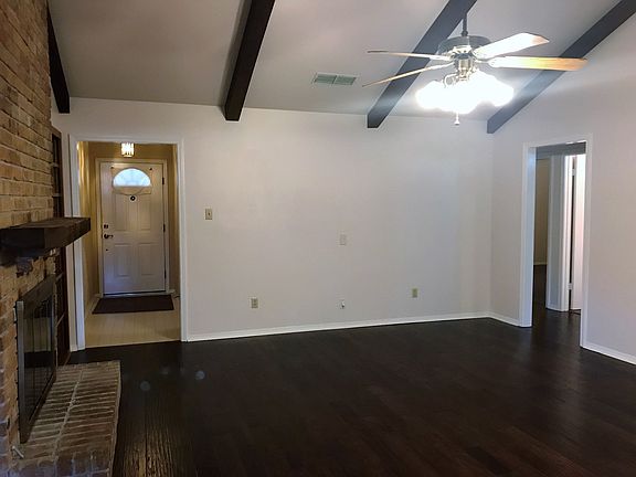 4th image of 4921 Longstreet Pl