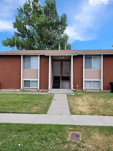 2519 S Parkcrest Dr Photo 1