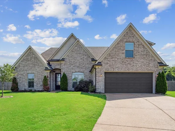 45 Sunny Cv, Oakland, TN 38060