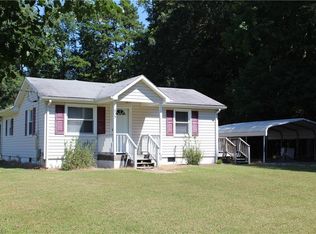 535 E Steeple Chase Rd, Pleasant Garden, NC 27313