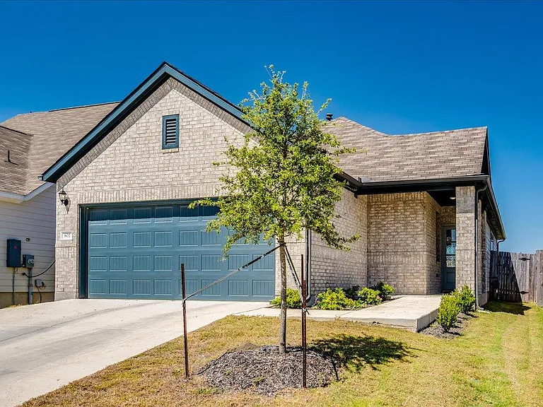 802 Papaya Dr — Photo 27