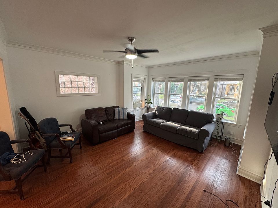 1st image of 5149 W Oakdale Ave #1