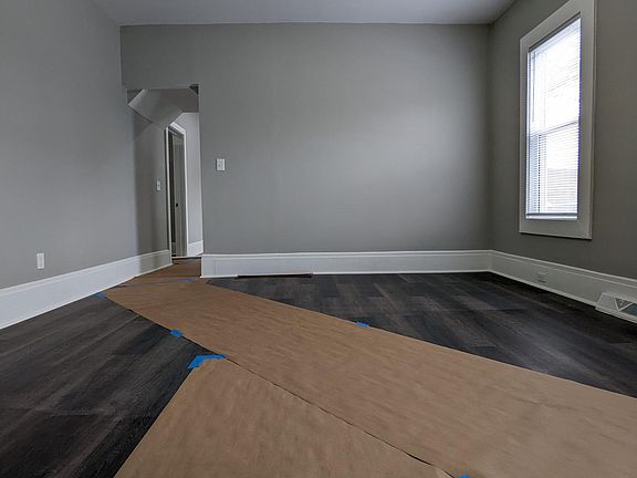 5th image of 2201 W 83rd St APT 1