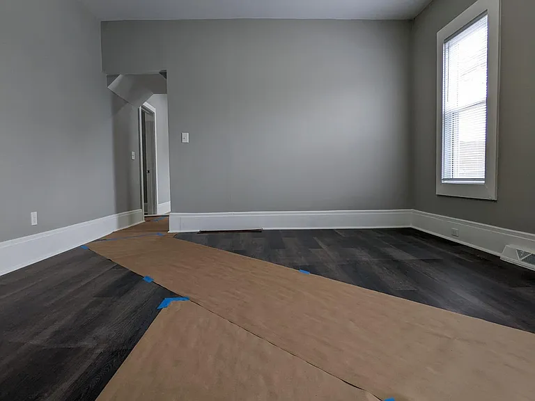 2201 W 83rd St #1 — Photo 5