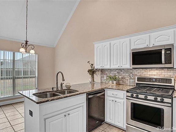 5th image of 2447 Churchill Dr