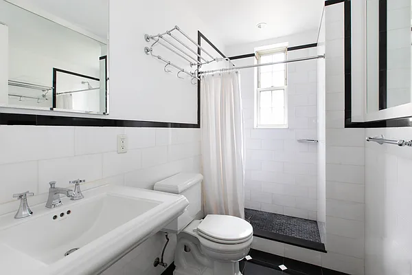 Rented by Compass | media 10