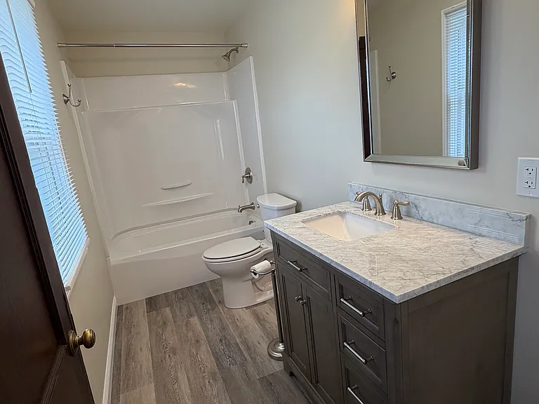 Brand new everything in the just-renovated bathroom!