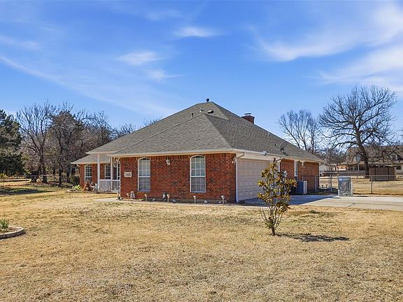 2nd image of 7425 N Hiwassee Rd