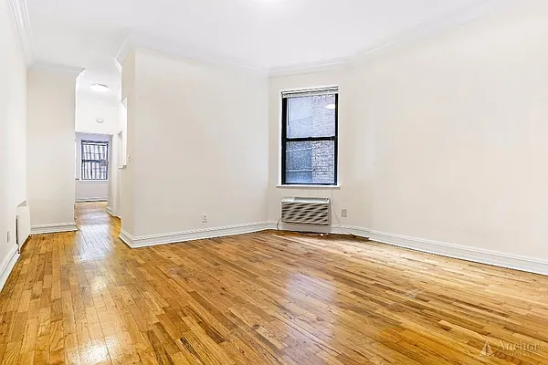 Rented by Anchor Associates | media 20