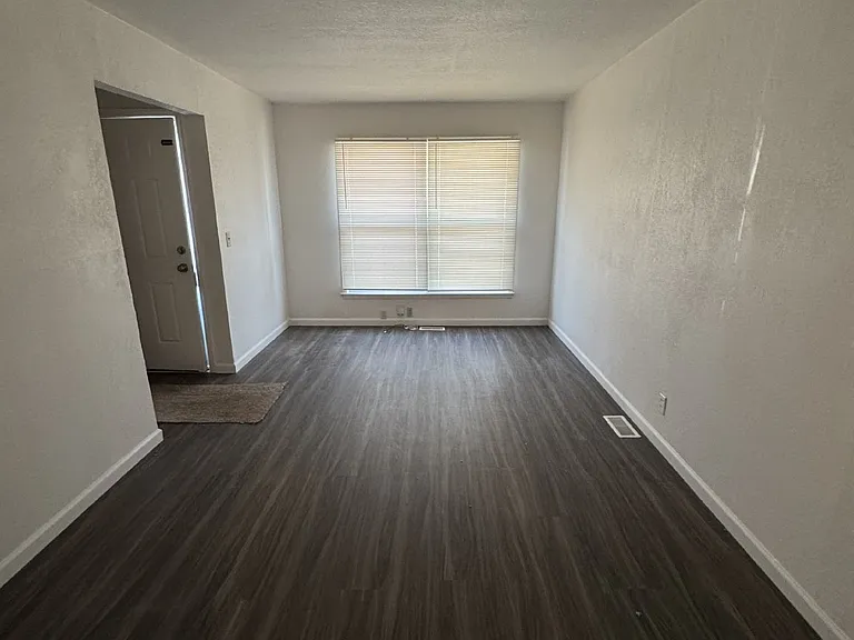2329 S Belmont St — Photo 1