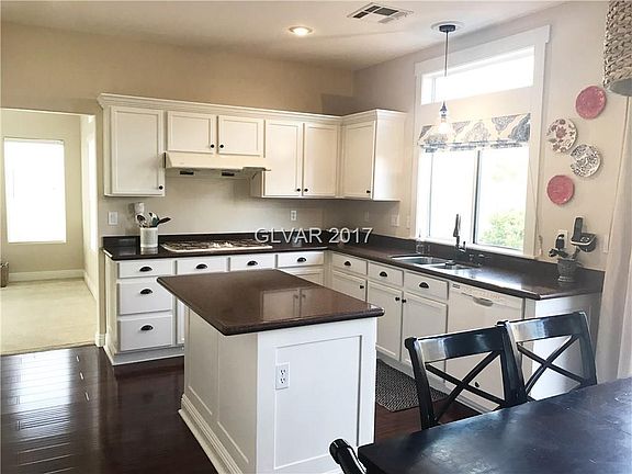 4th image of 4301 Governors Hill St