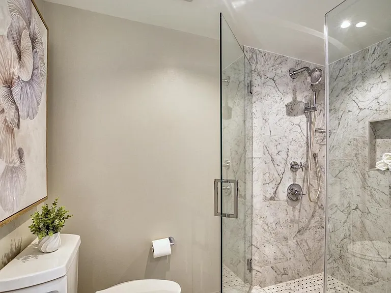 925 N Fairfax St #1004 — Photo 21