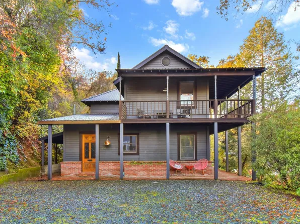 101 Karsan Dr, Sutter Creek, CA 95685