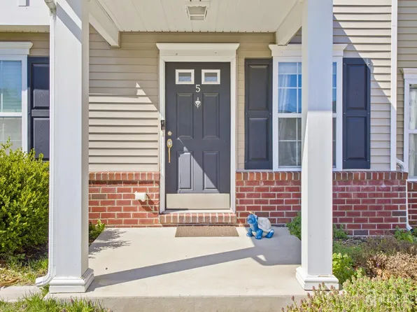 5 Borden Ln, Chesterfield, NJ 08515