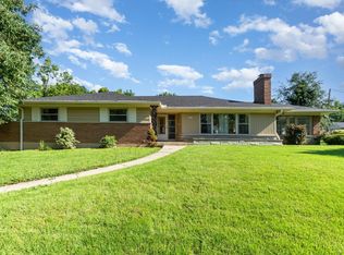 5780 Woodsway Dr, Cincinnati, OH 45236